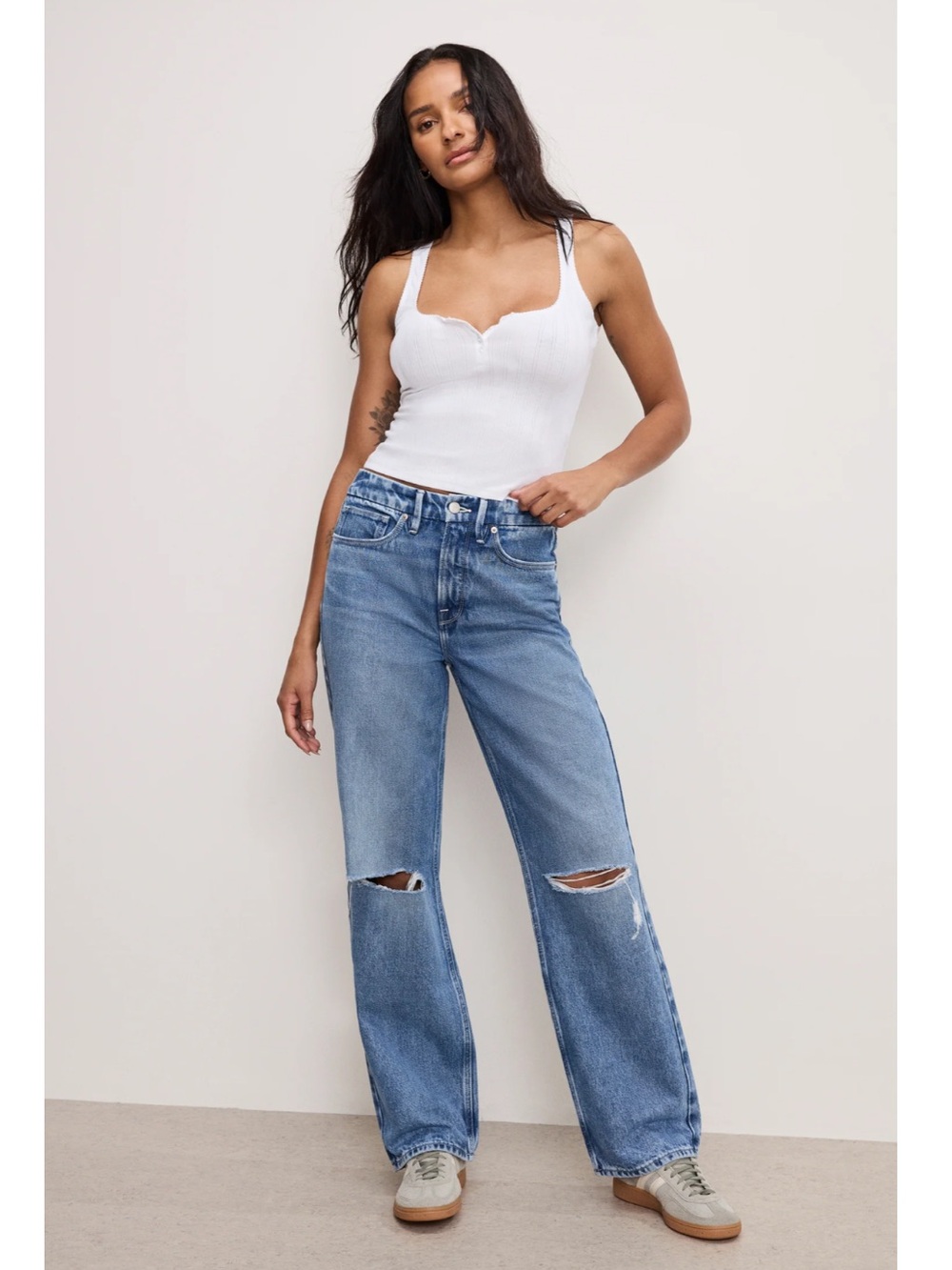 Good American 90s Ripped Straight Jeans